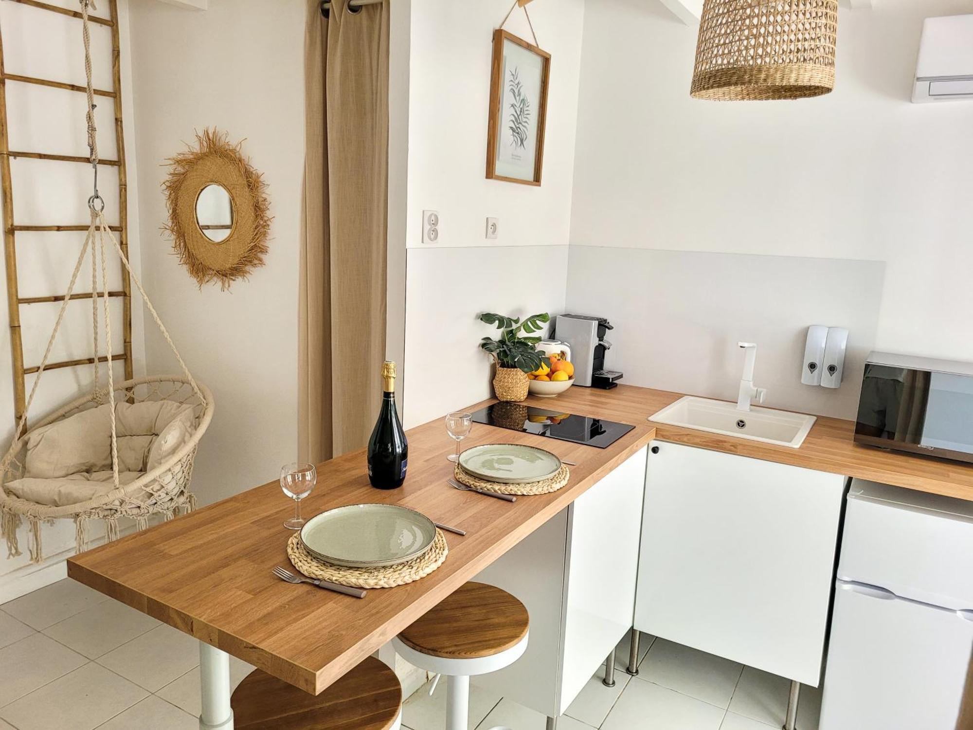 Studio Double Climatise Avec Terrasse - Proche Tram & Centre มงต์เปอลิเยร์ ภายนอก รูปภาพ